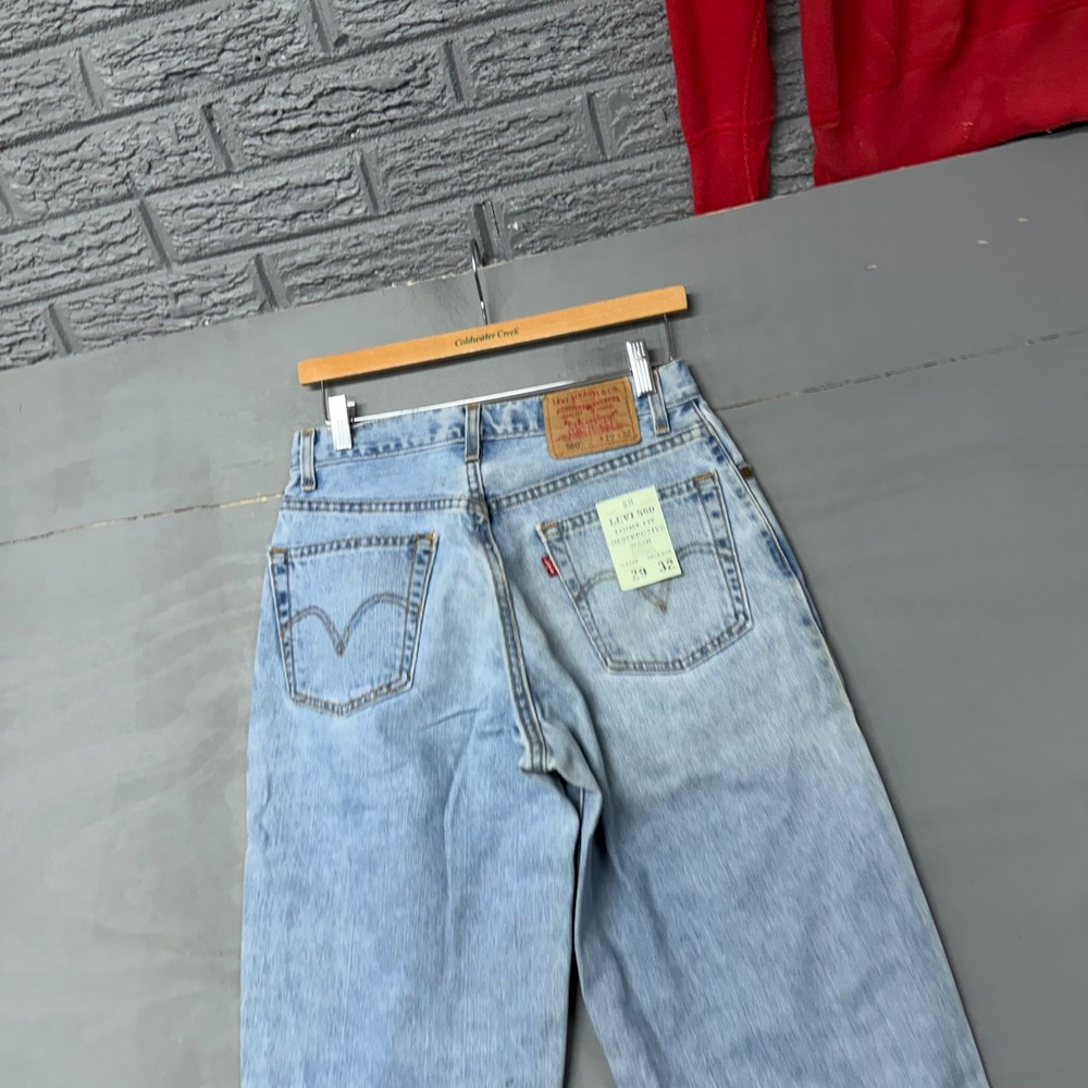 Levi 560 Loose Fit Tapered Leg Jeans Light Destructive Wash 29x32 Vintage USA
